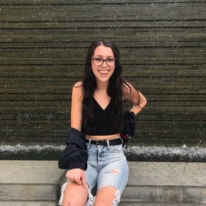 Meet your Posher, Brittany